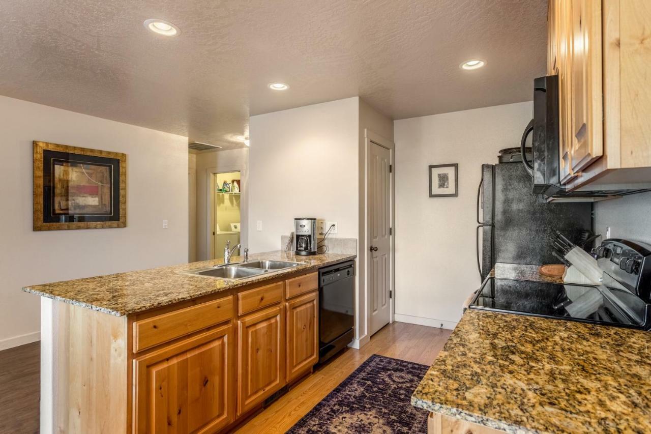 מרידיאן Gray Cloud Townhomes מראה חיצוני תמונה