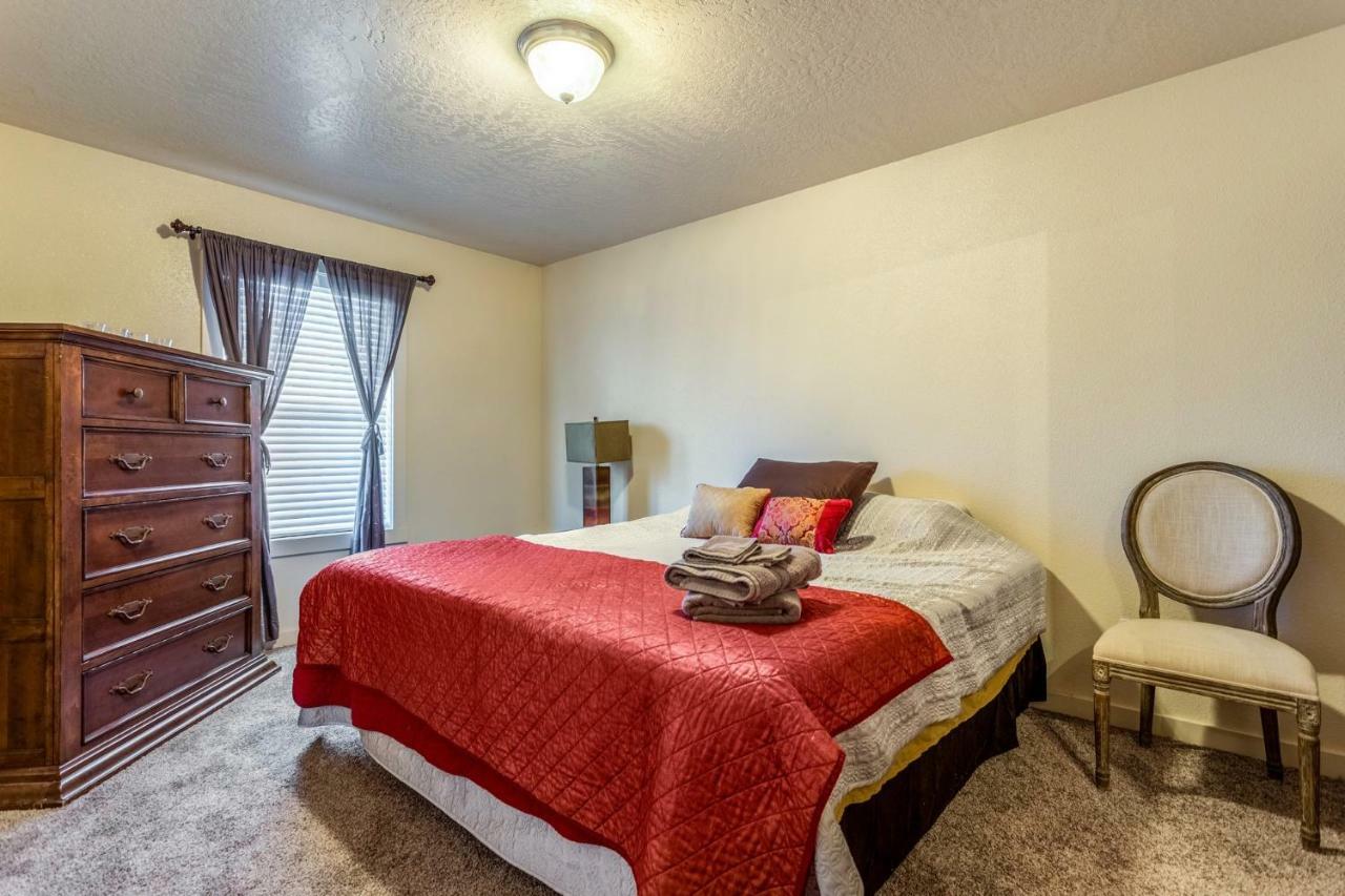 מרידיאן Gray Cloud Townhomes מראה חיצוני תמונה