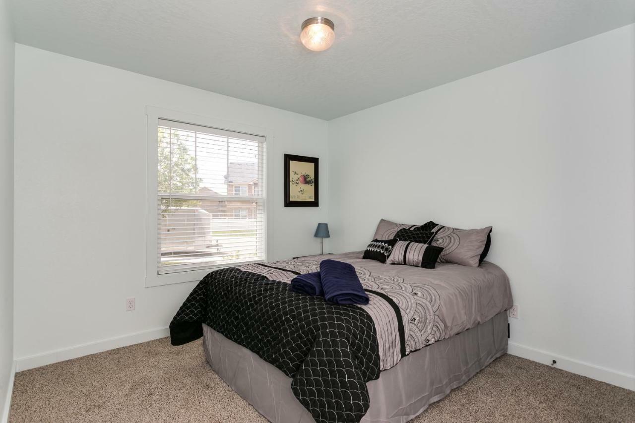 מרידיאן Gray Cloud Townhomes מראה חיצוני תמונה